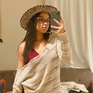 Meet your Posher, Amia